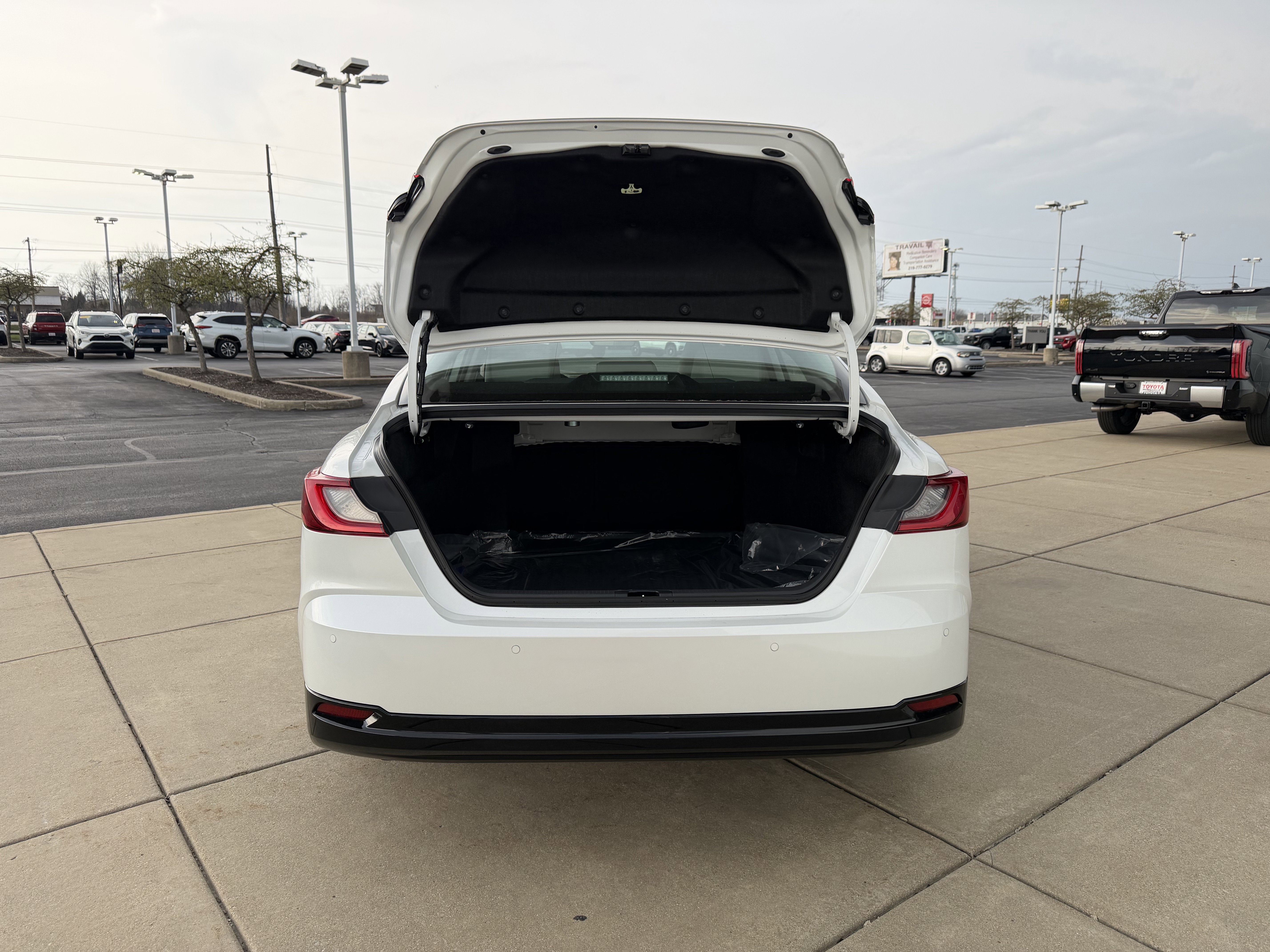 New 2026 Toyota Camry XLE w/ Premium Plus Package image 4