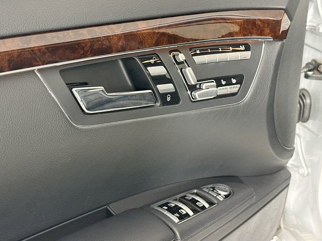 Used 2010 Mercedes-Benz S 550 4MATIC image 18