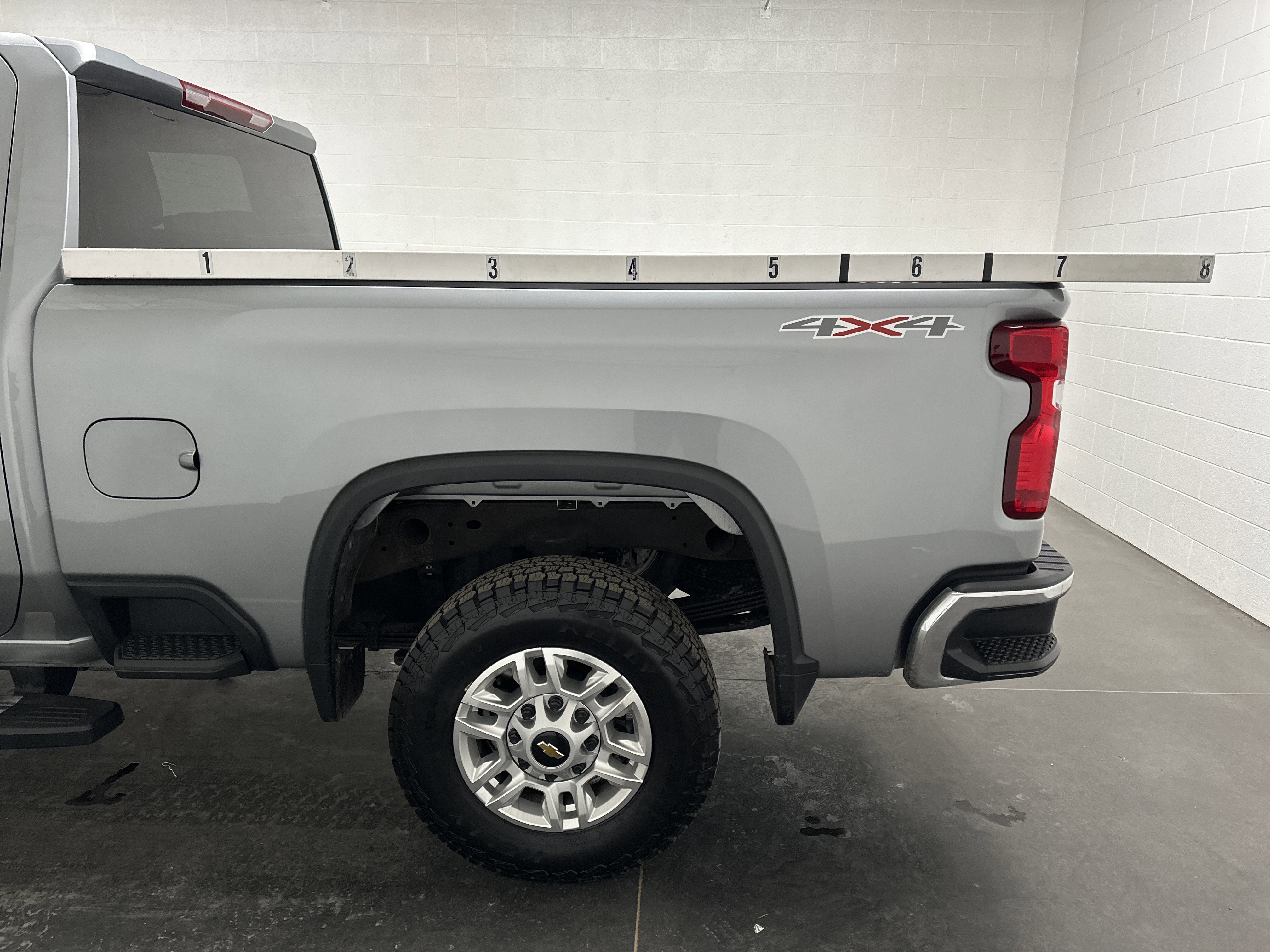 Used 2025 Chevrolet Silverado 2500 LT w/ Convenience Package image 6