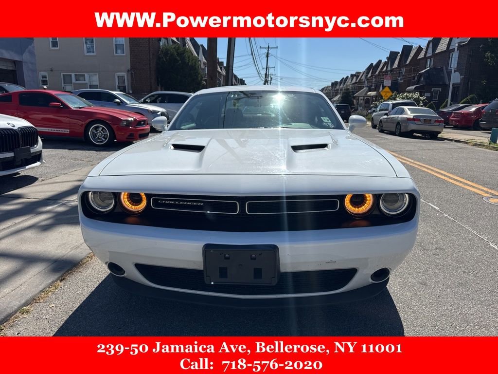 Used 2023 Dodge Challenger SXT image 8