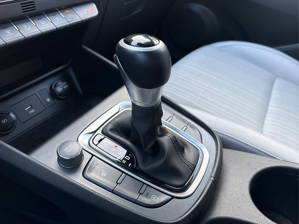 Certified 2023 Hyundai Kona SEL w/ Convenience Package image 28