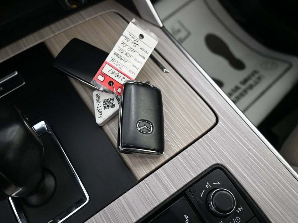 Used 2024 MAZDA CX-90 3.3 Turbo w/ Preferred Package image 11