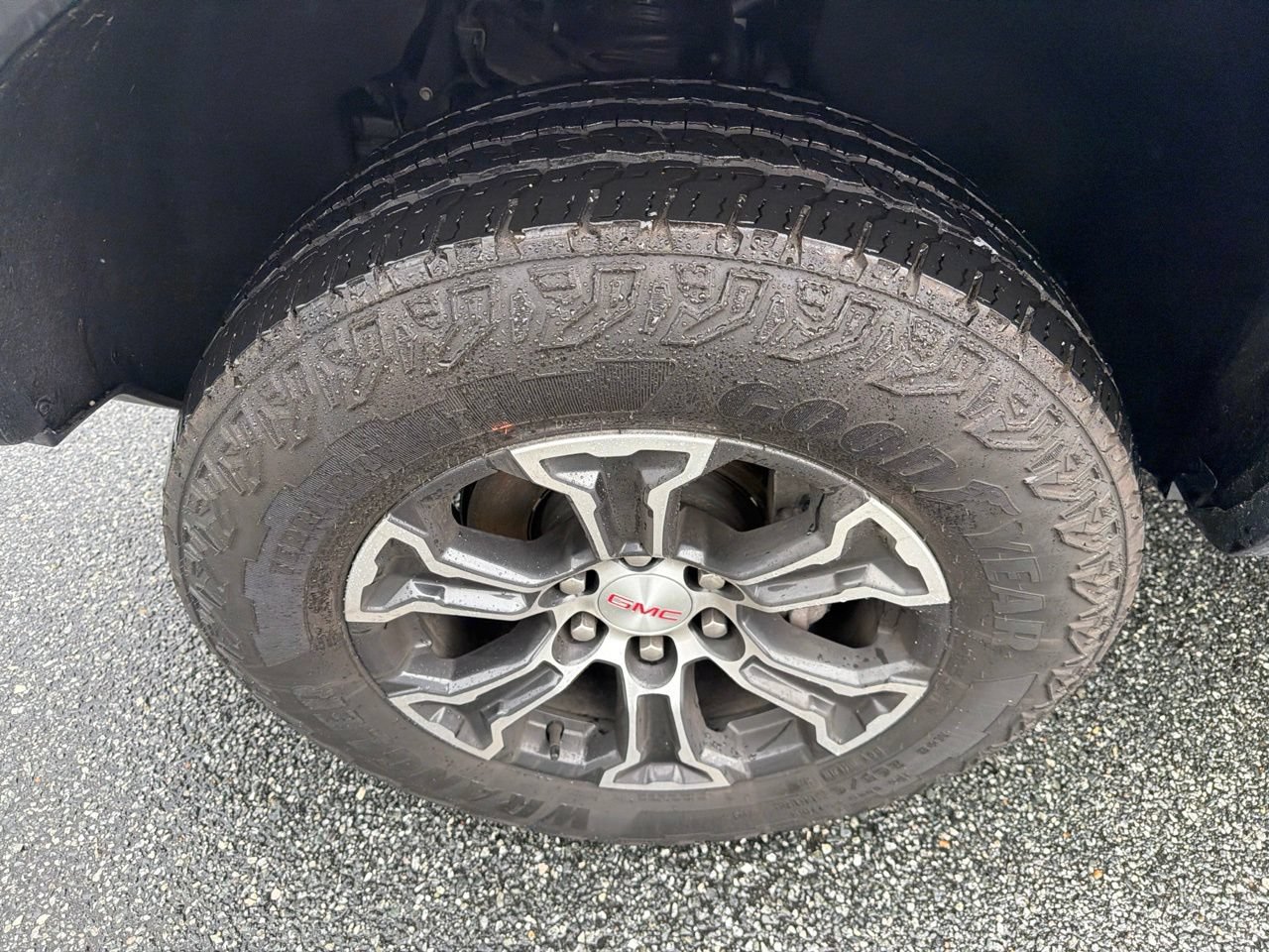 Used 2024 GMC Canyon AT4 AWD/4WD image 13