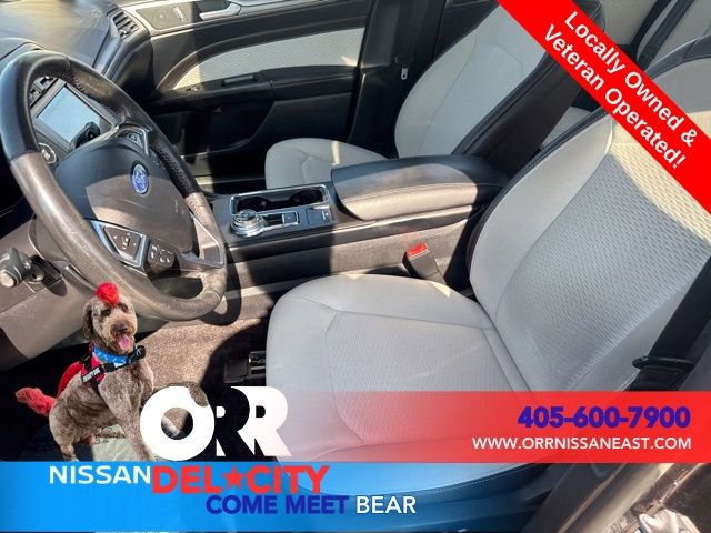 Used 2019 Ford Fusion SE w/ Equipment Group 151A FWD image 12