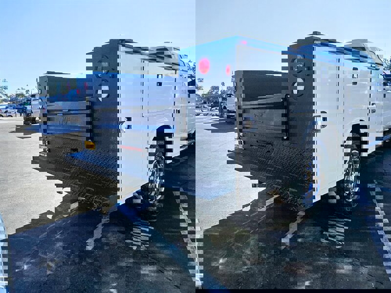 Used 2015 Ford F350 XL w/ Trailer Tow Package image 3