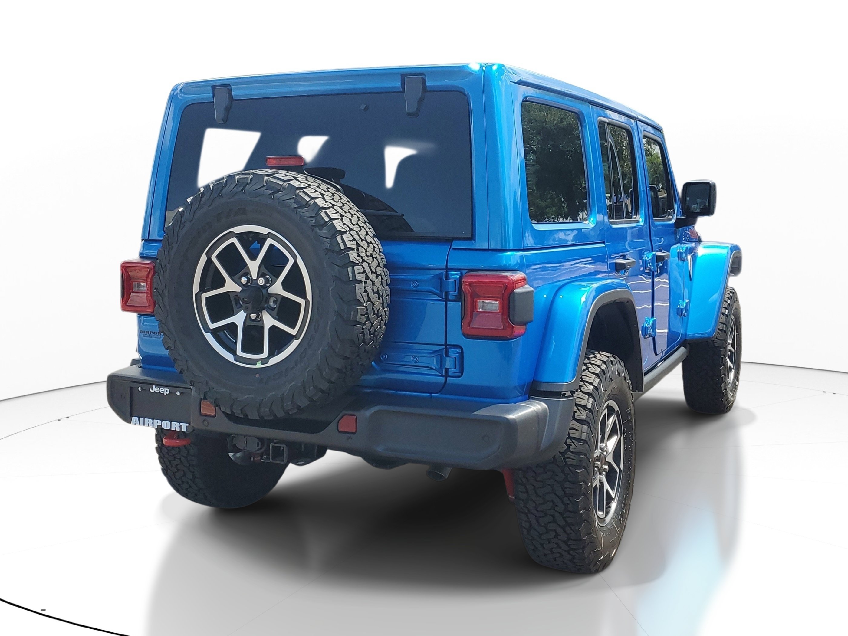 New 2026 Jeep Wrangler Unlimited Rubicon w/ Safety Group AWD/4WD image 4