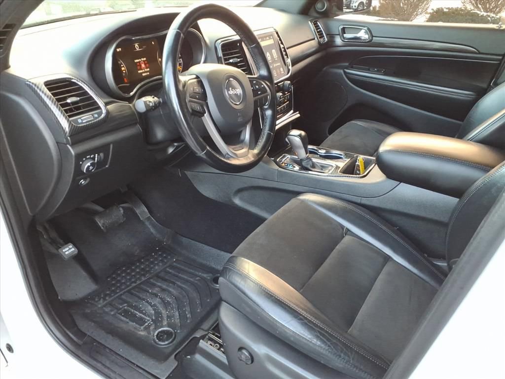 Used 2021 Jeep Grand Cherokee Laredo X image 13