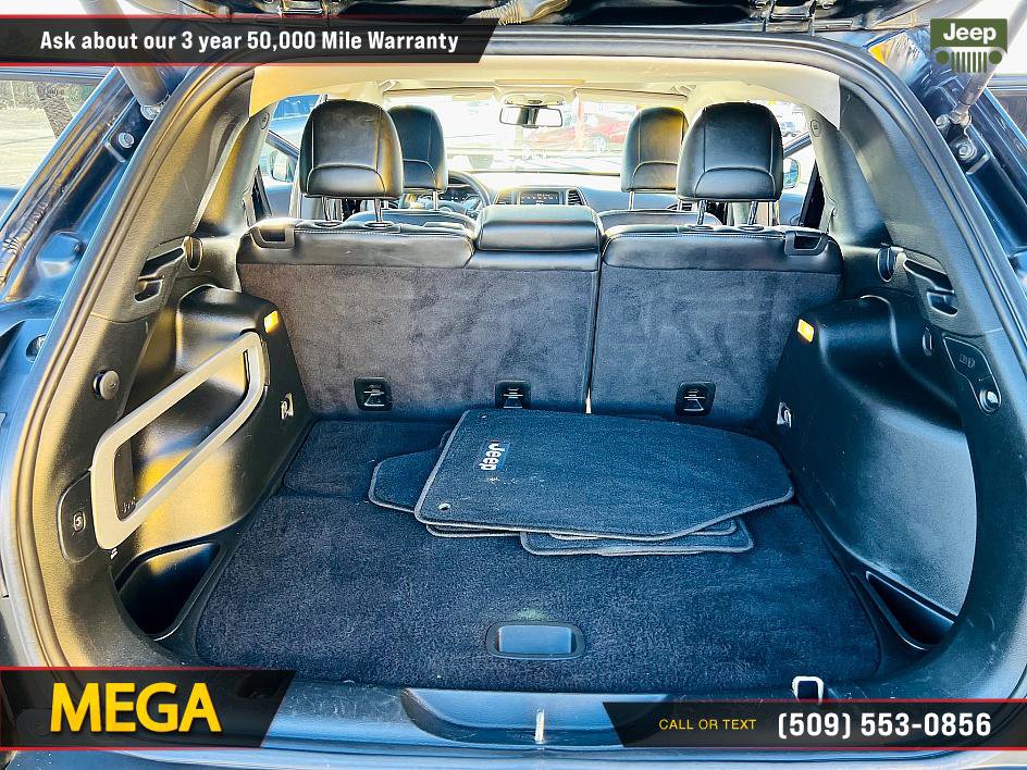Used 2017 Jeep Cherokee Limited w/ Luxury Group image 21
