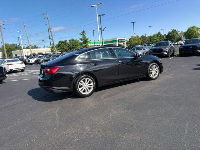 Used 2018 Chevrolet Malibu LT FWD image 6