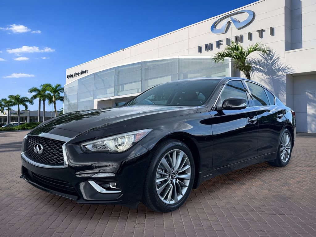 Used 2023 INFINITI Q50 Luxe w/ Cargo Package RWD image 3