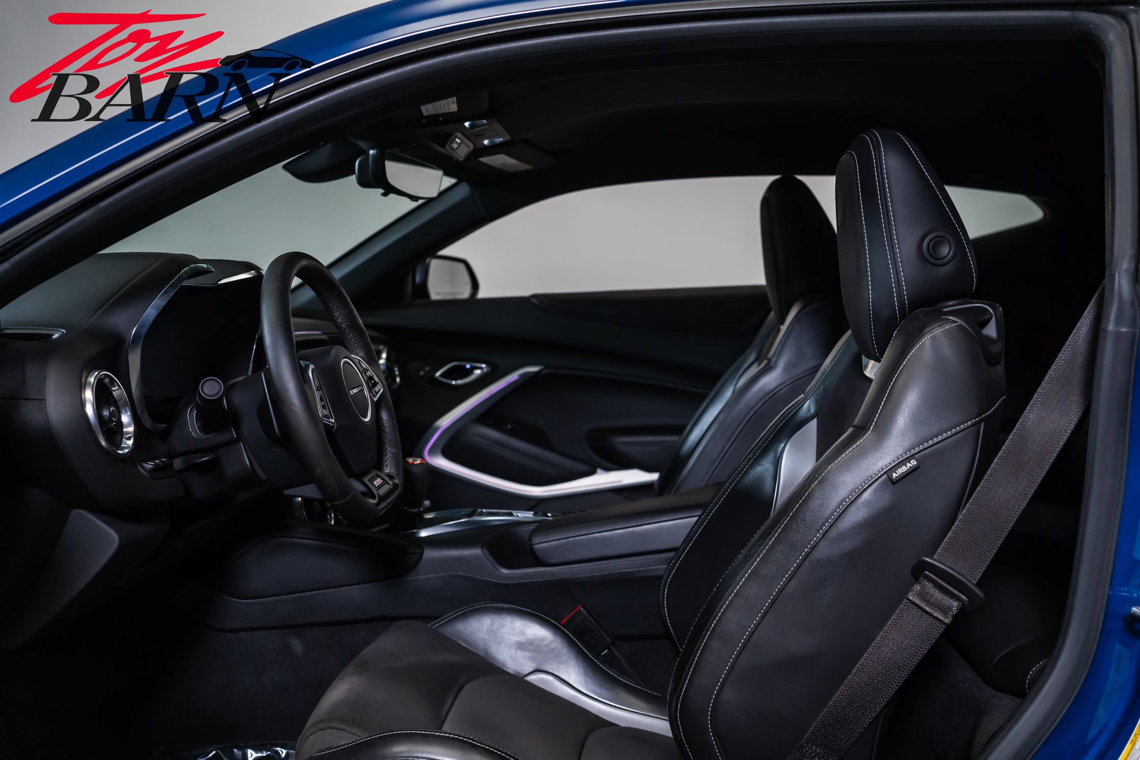 Used 2021 Chevrolet Camaro SS RWD image 28
