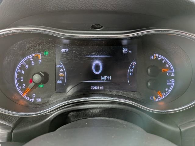 Used 2020 Jeep Grand Cherokee Laredo w/ Security & Convenience Group image 4