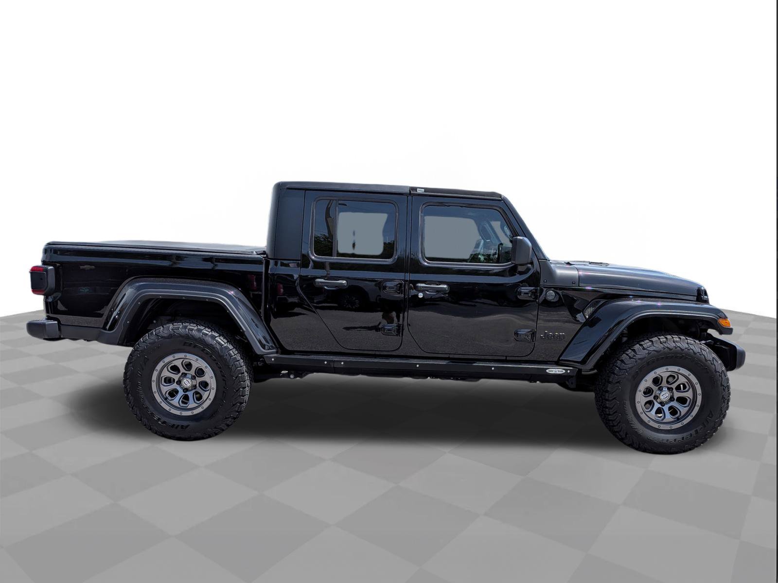 Used 2024 Jeep Gladiator Sport image 3