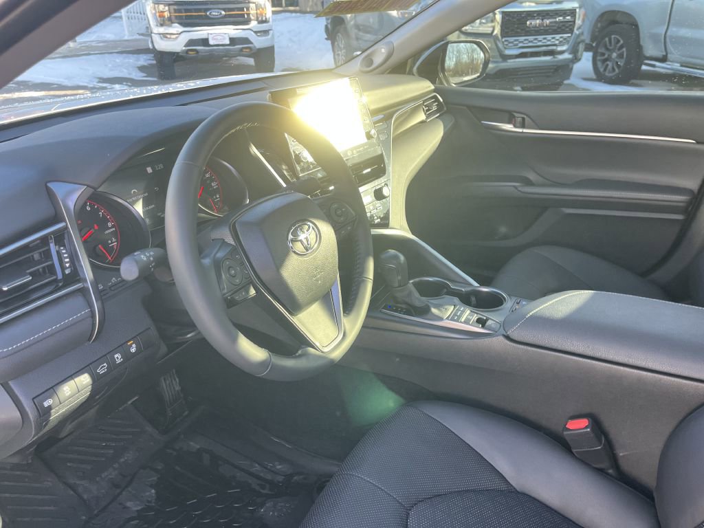 Used 2024 Toyota Camry XSE w/ Navigation Package image 25