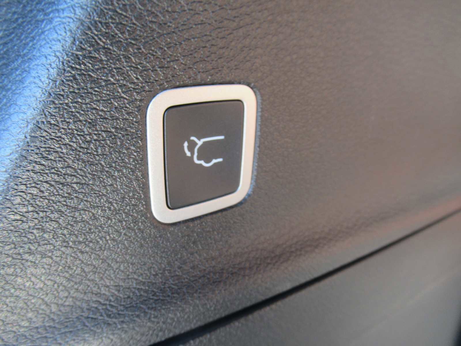 New 2026 Chrysler Pacifica Pinnacle image 7