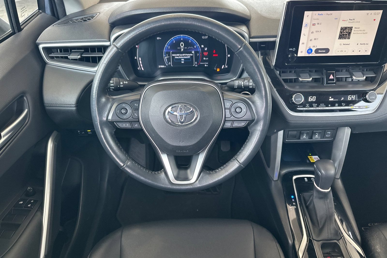 Used 2023 Toyota Corolla Cross XLE w/ Convenience Package FWD image 13