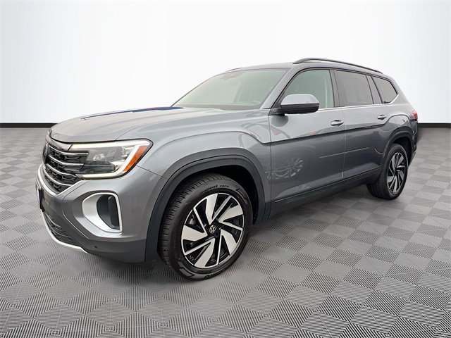 Used 2024 Volkswagen Atlas SE image 3