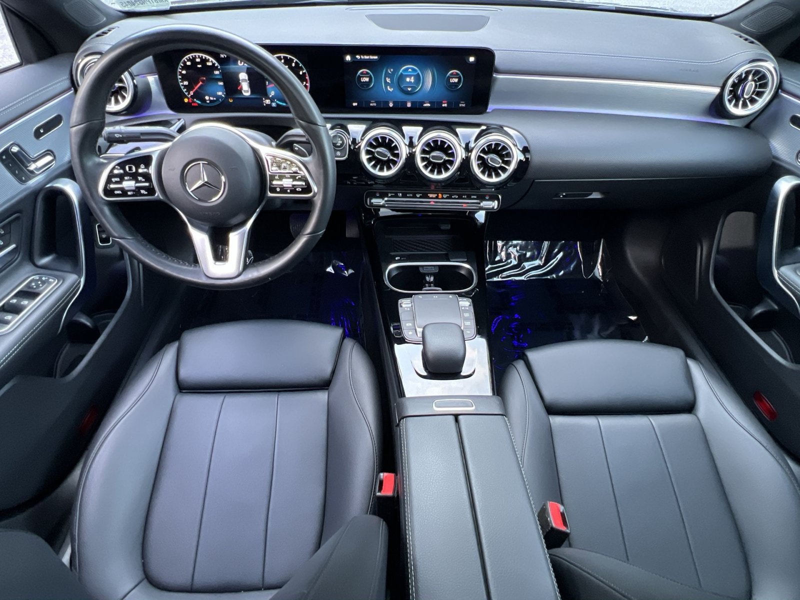 Used 2023 Mercedes-Benz CLA 250 4MATIC image 28