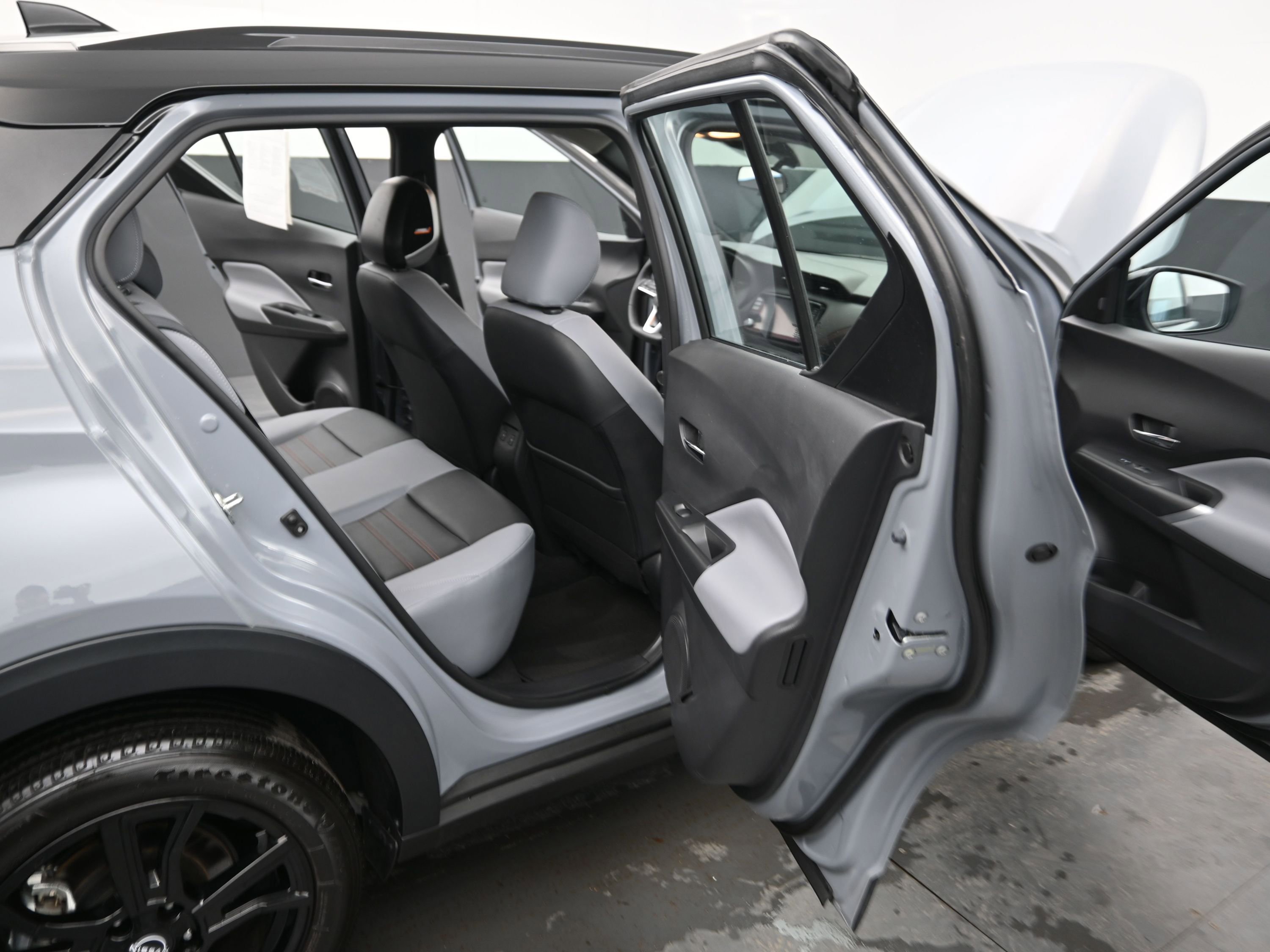 Certified 2024 Nissan Kicks SR w/ SR Premium Package image 20