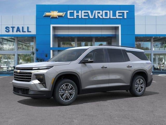 New 2026 Chevrolet Traverse LT w/ Driver Confidence Package FWD image 2