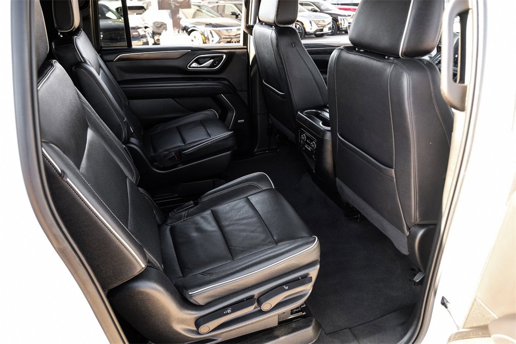Used 2022 Chevrolet Suburban Premier image 38