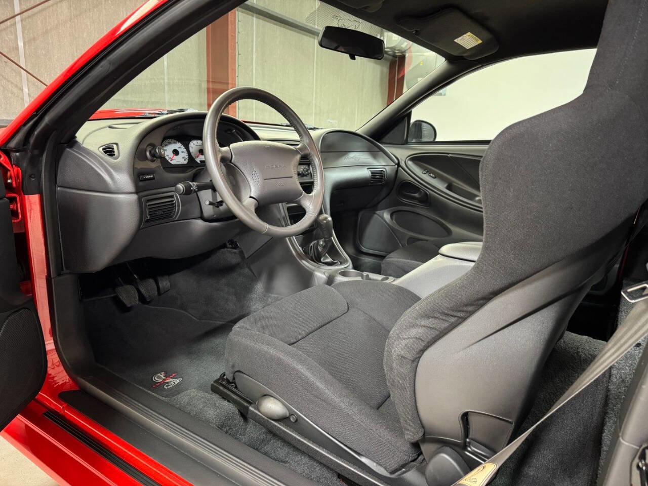 Used 2000 Ford Mustang Cobra RWD image 5