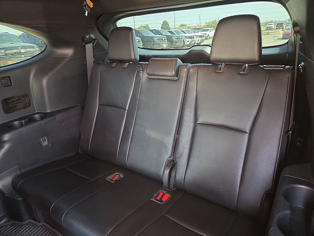 Used 2022 Toyota Highlander XSE FWD image 15