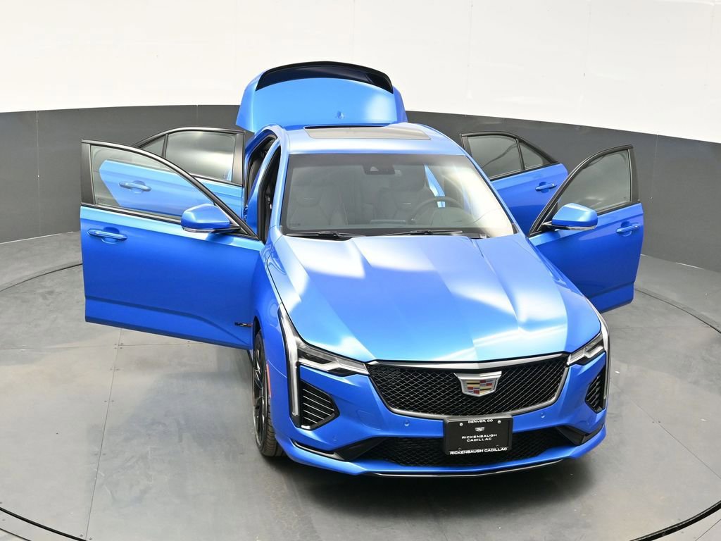 New 2025 Cadillac CT4 V w/ LPO, ONYX Package AWD/4WD image 34