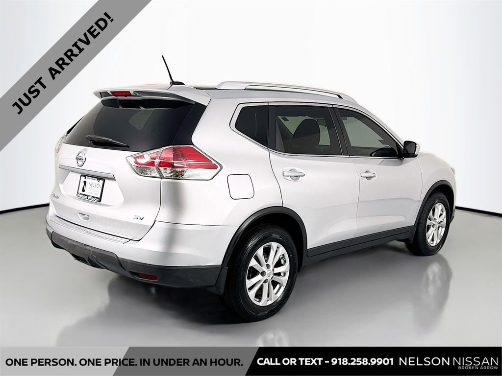 Used 2015 Nissan Rogue SV FWD image 5