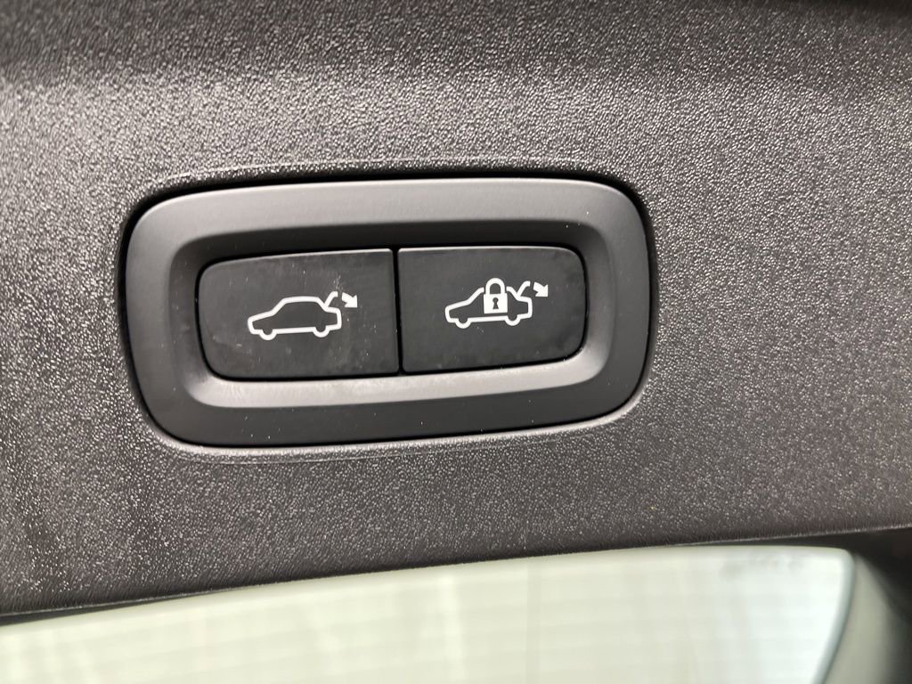 Used 2022 Polestar Polestar 2 w/ Pilot Package image 31