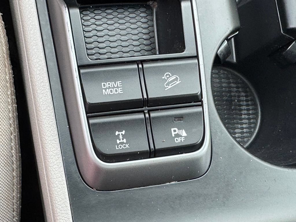 Used 2018 Hyundai Tucson Value w/ Cargo Package AWD/4WD image 35