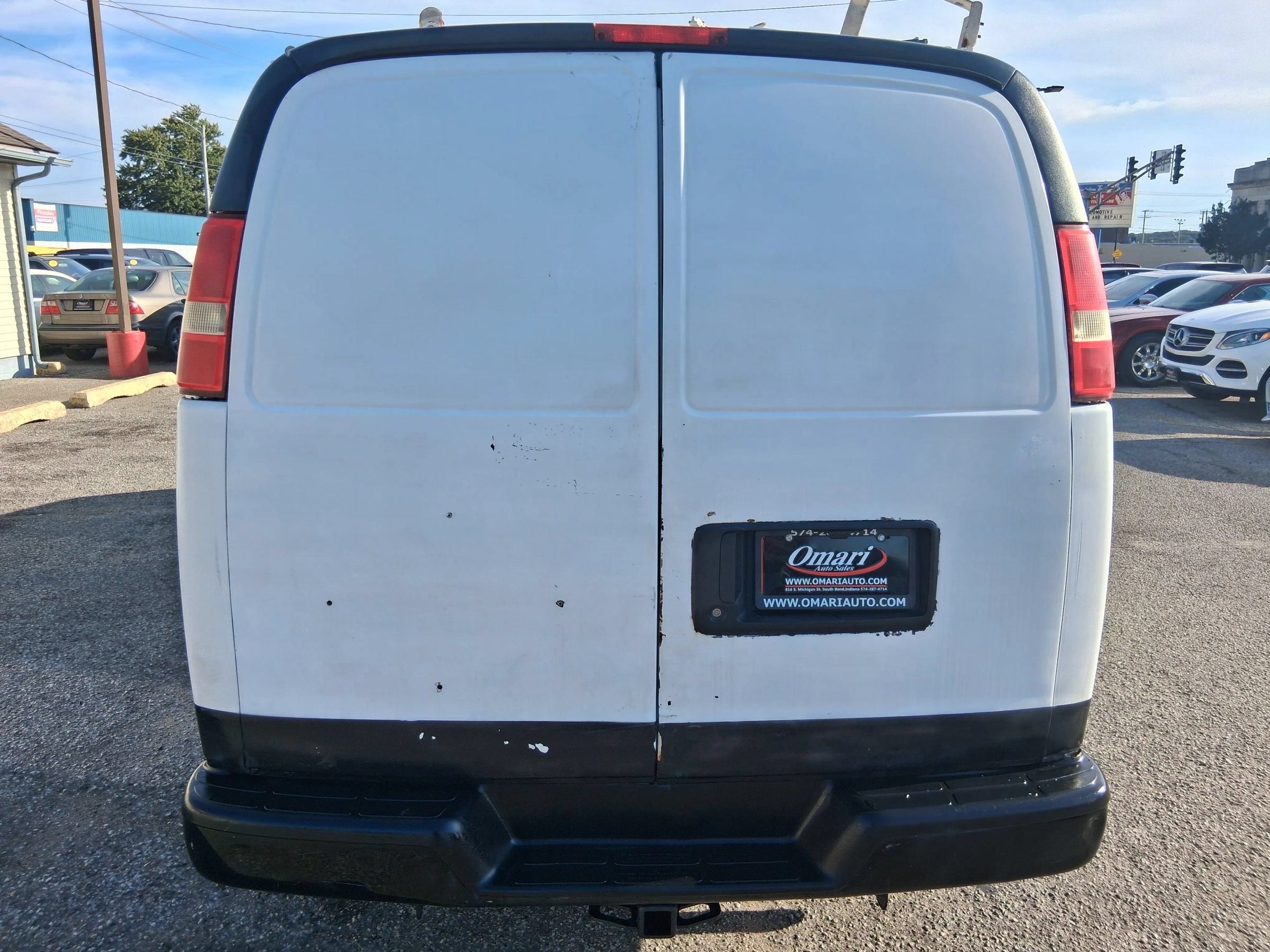 Used 2012 Chevrolet Express 1500 RWD image 9
