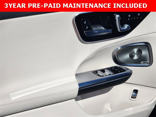 Certified 2025 Mercedes-Benz C 300 4MATIC Sedan image 10