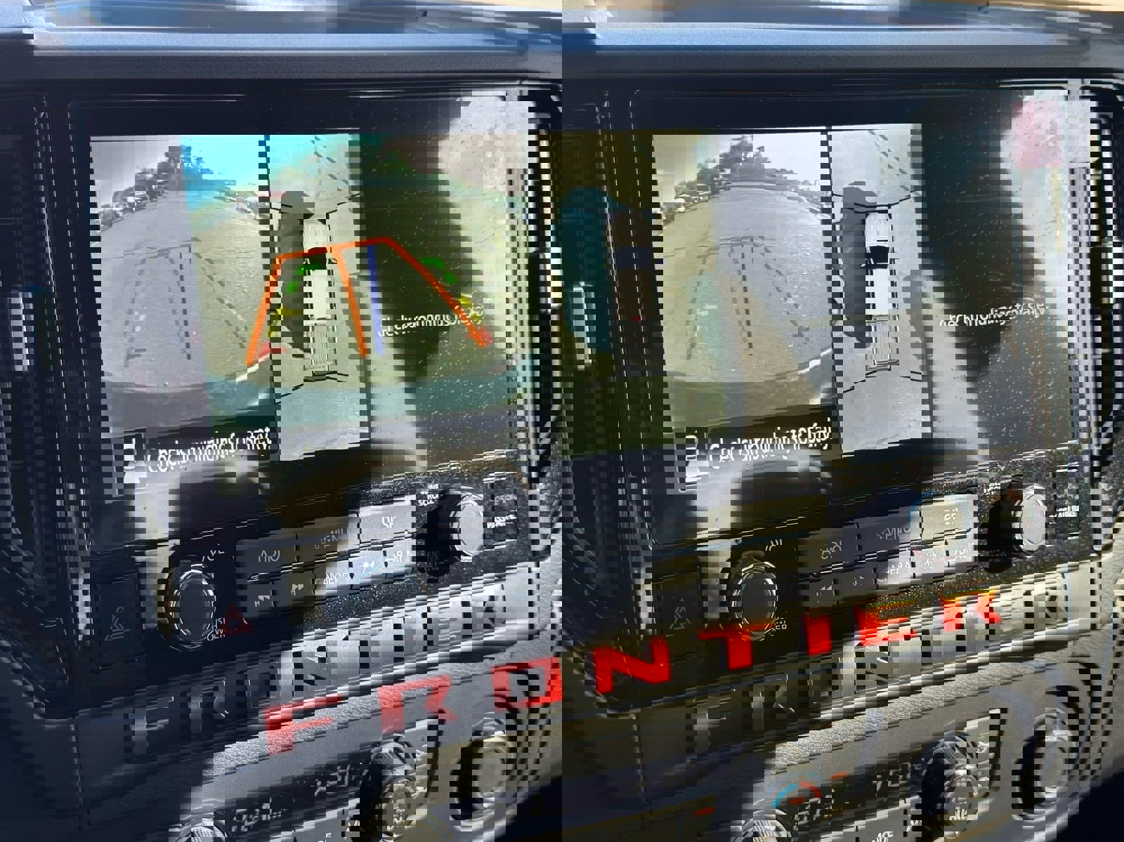 New 2026 Nissan Frontier PRO-4X w/ Pro-4x Convenience Package image 20