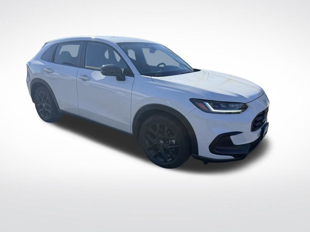 Used 2025 Honda HR-V Sport image 9