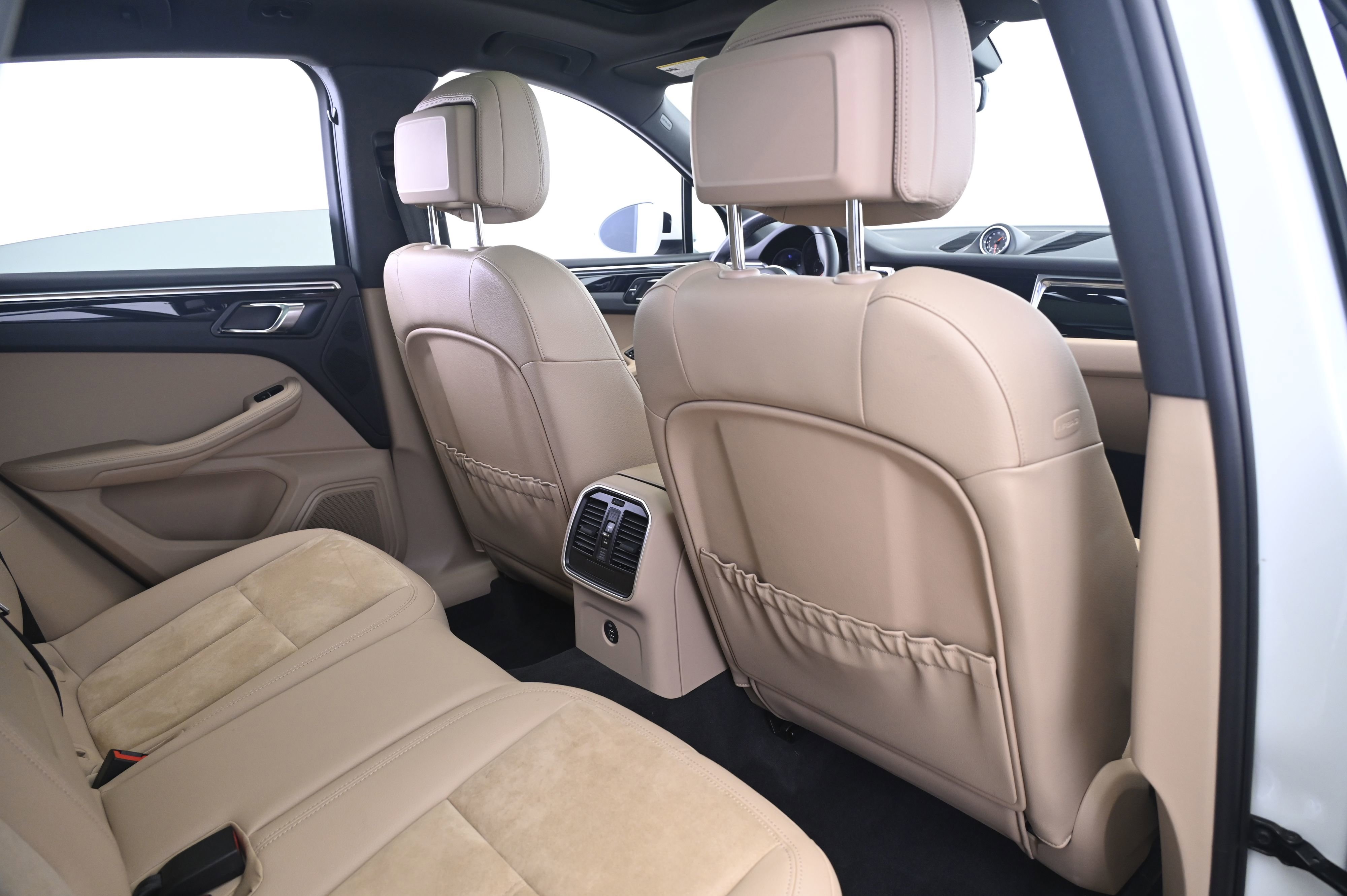 Used 2019 Porsche Macan image 17