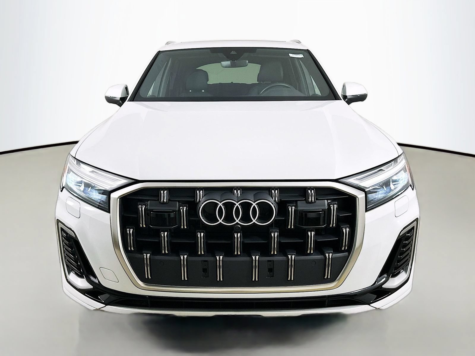 Used 2025 Audi Q7 3.0T Premium Plus w/ Premium Plus Package AWD/4WD image 2