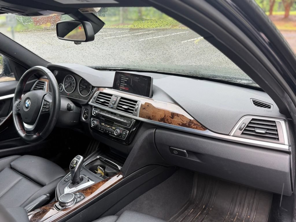 Used 2016 BMW 328i xDrive Sedan AWD/4WD image 16