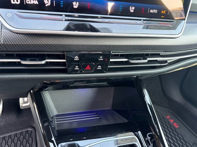 New 2025 Volkswagen GTI SE image 31