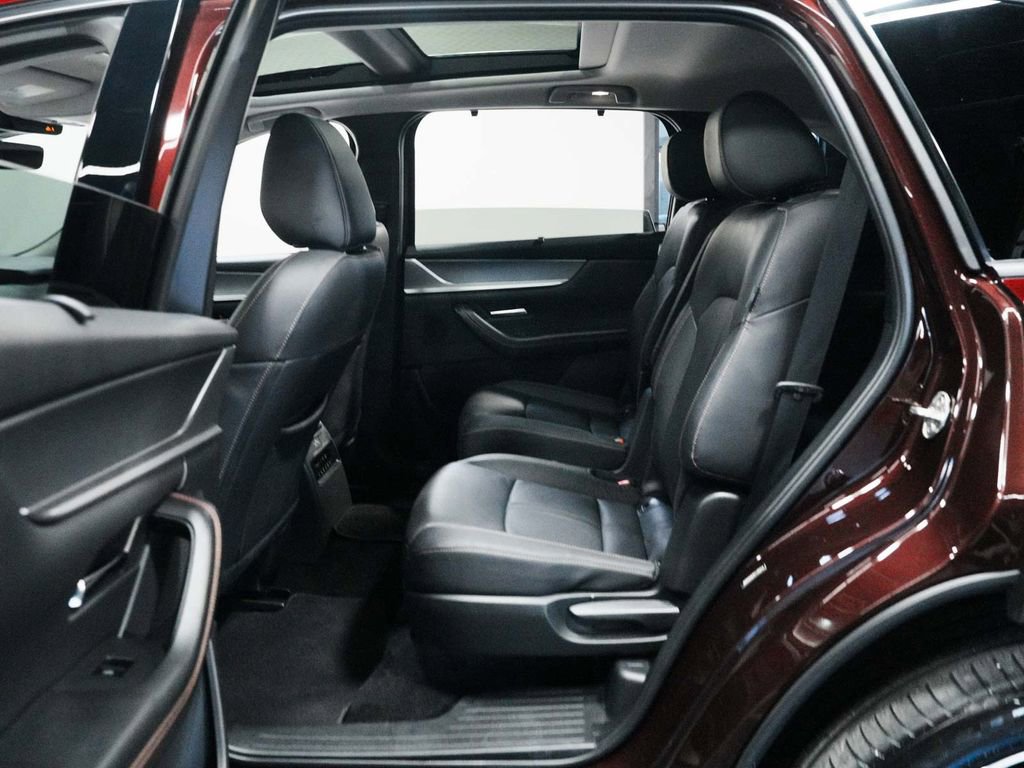 Used 2024 MAZDA CX-90 Plug-In Hybrid w/ Premium Pkg image 32