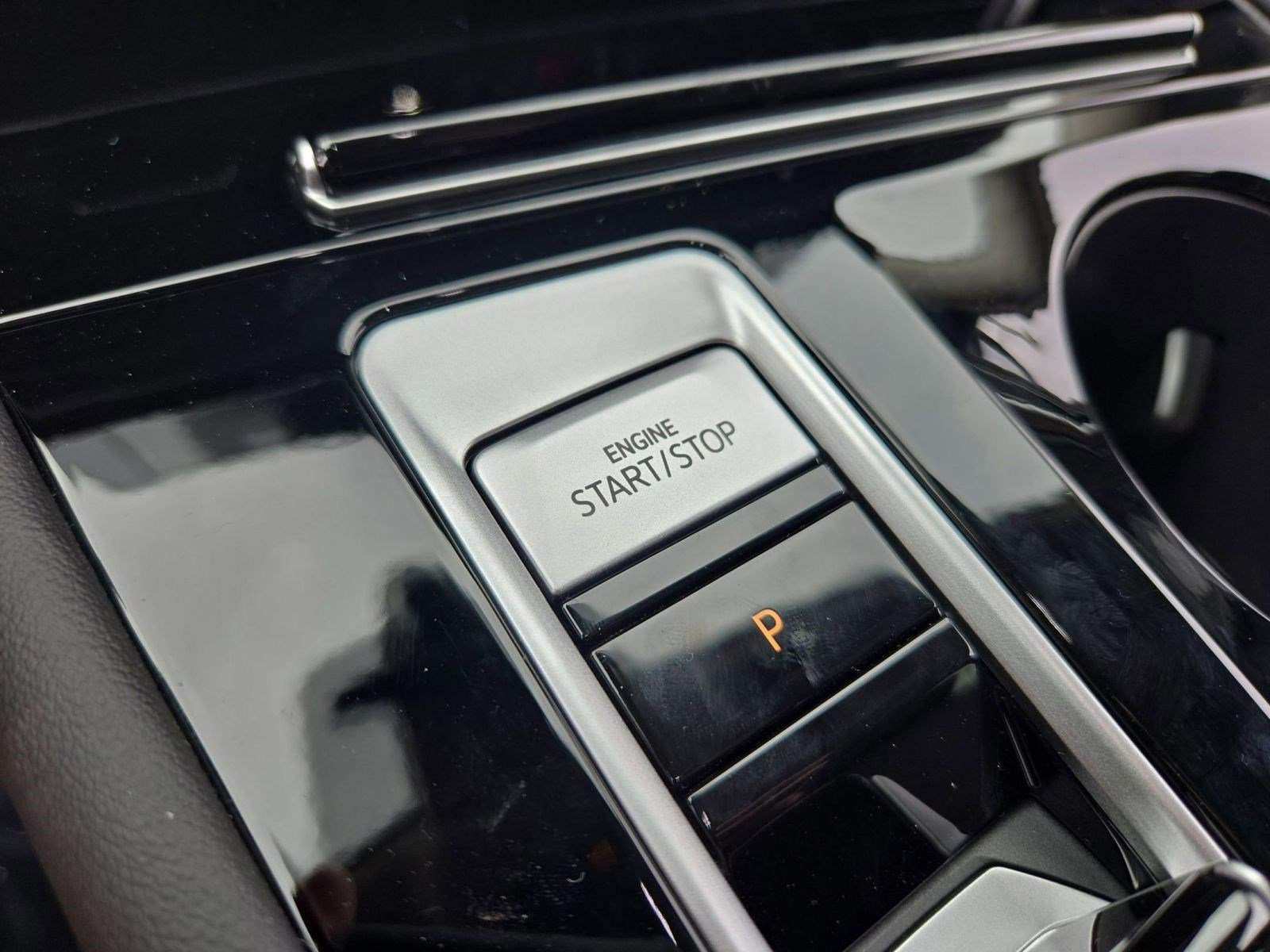 New 2026 Volkswagen Atlas SEL Premium R-Line image 27