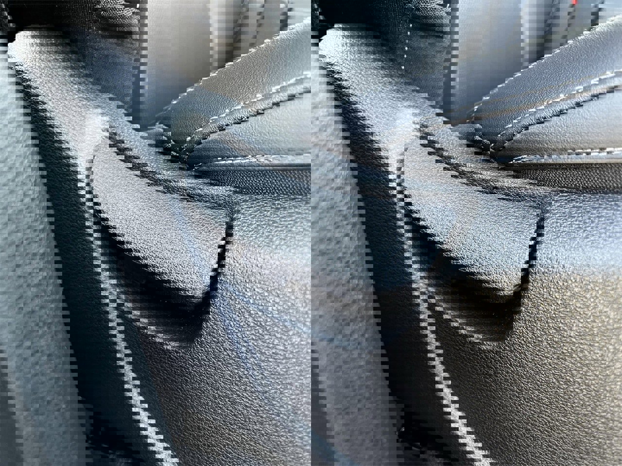 Used 2024 Kia Telluride LX image 26