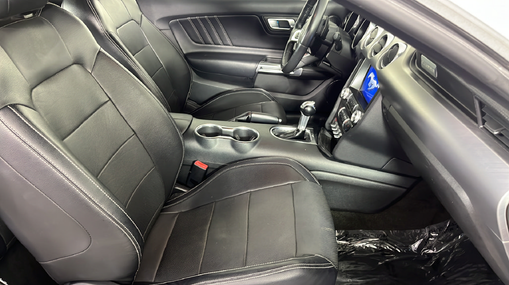 Used 2018 Ford Mustang Premium RWD image 19