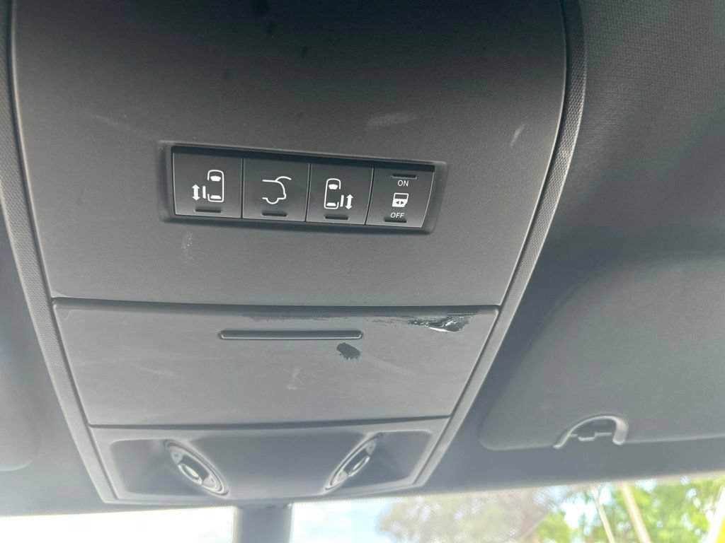 Used 2019 Dodge Grand Caravan GT FWD image 25