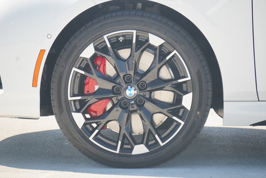 Used 2026 BMW M235i xDrive w/ Technology Package AWD/4WD image 5