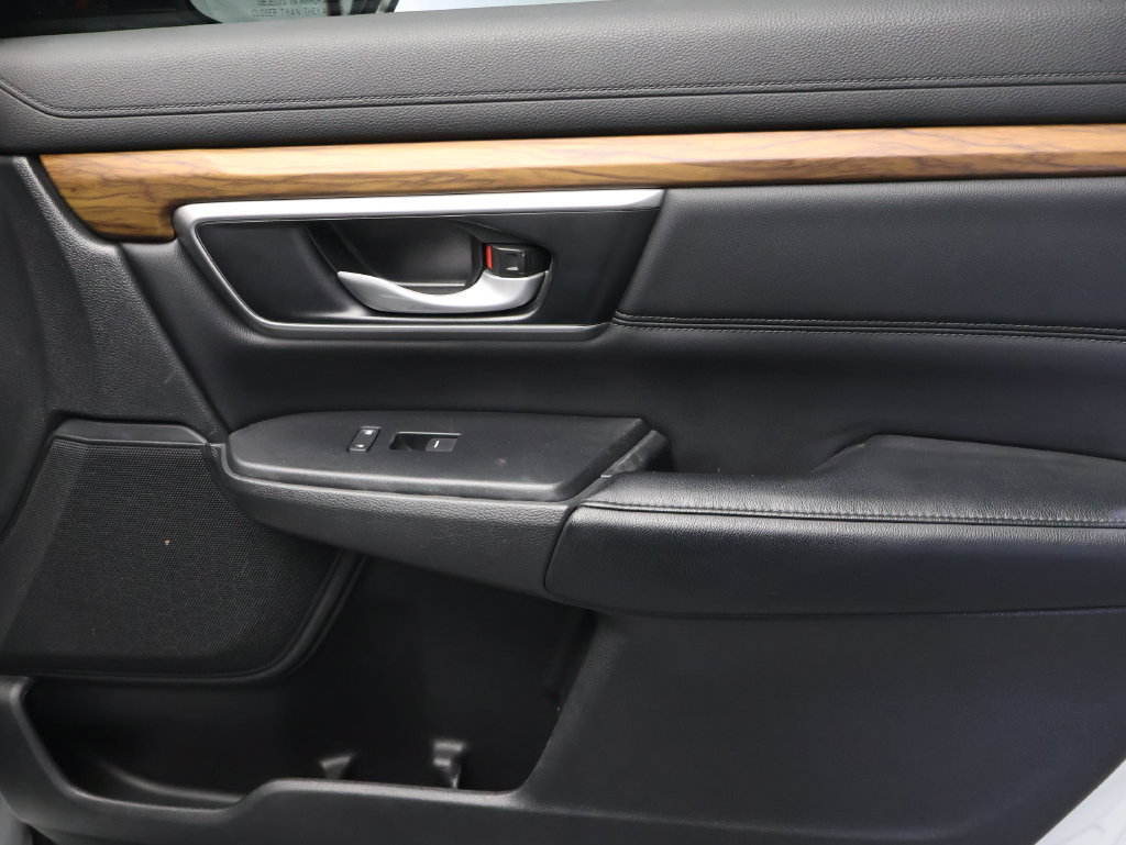 Used 2022 Honda CR-V Touring image 11