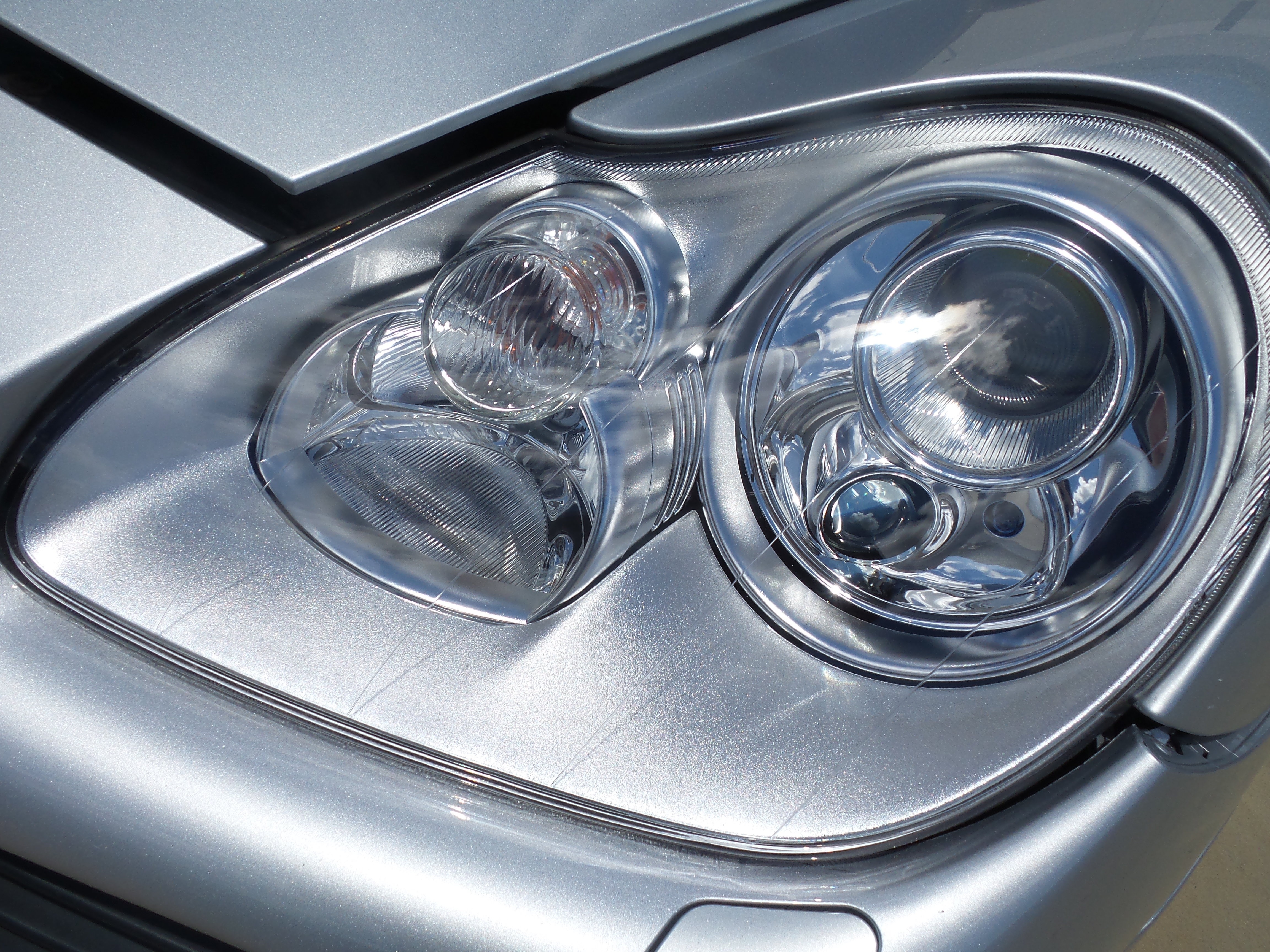 Used 2004 Porsche Cayenne Turbo AWD/4WD image 34