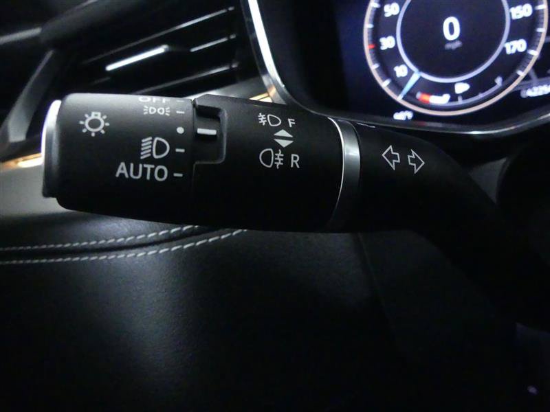 Used 2024 Jaguar F-PACE R-Dynamic S AWD/4WD image 19