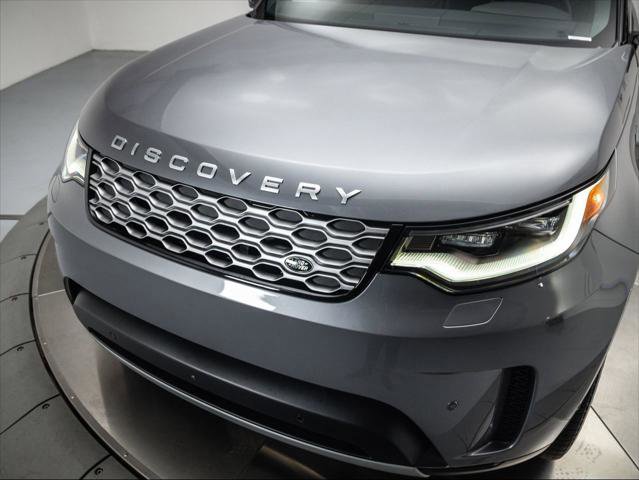 New 2025 Land Rover Discovery S image 30