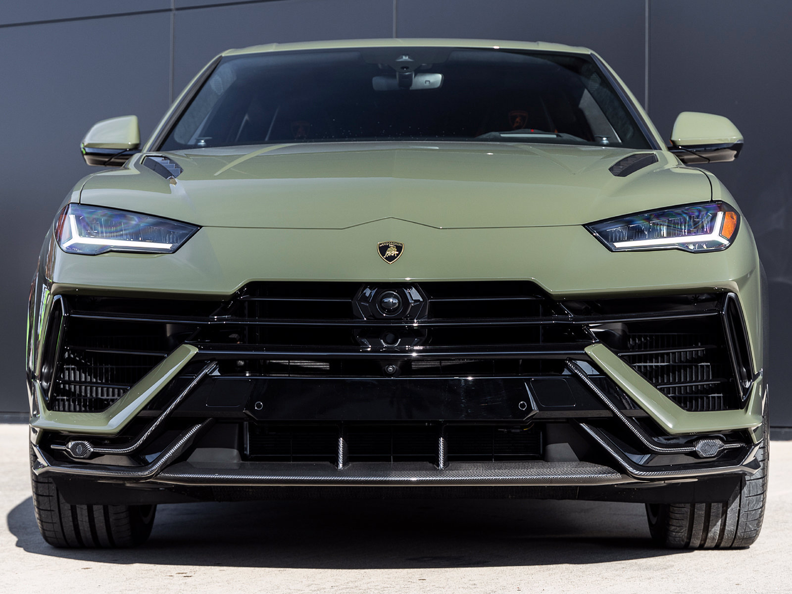 Used 2023 Lamborghini Urus Performante AWD/4WD image 4